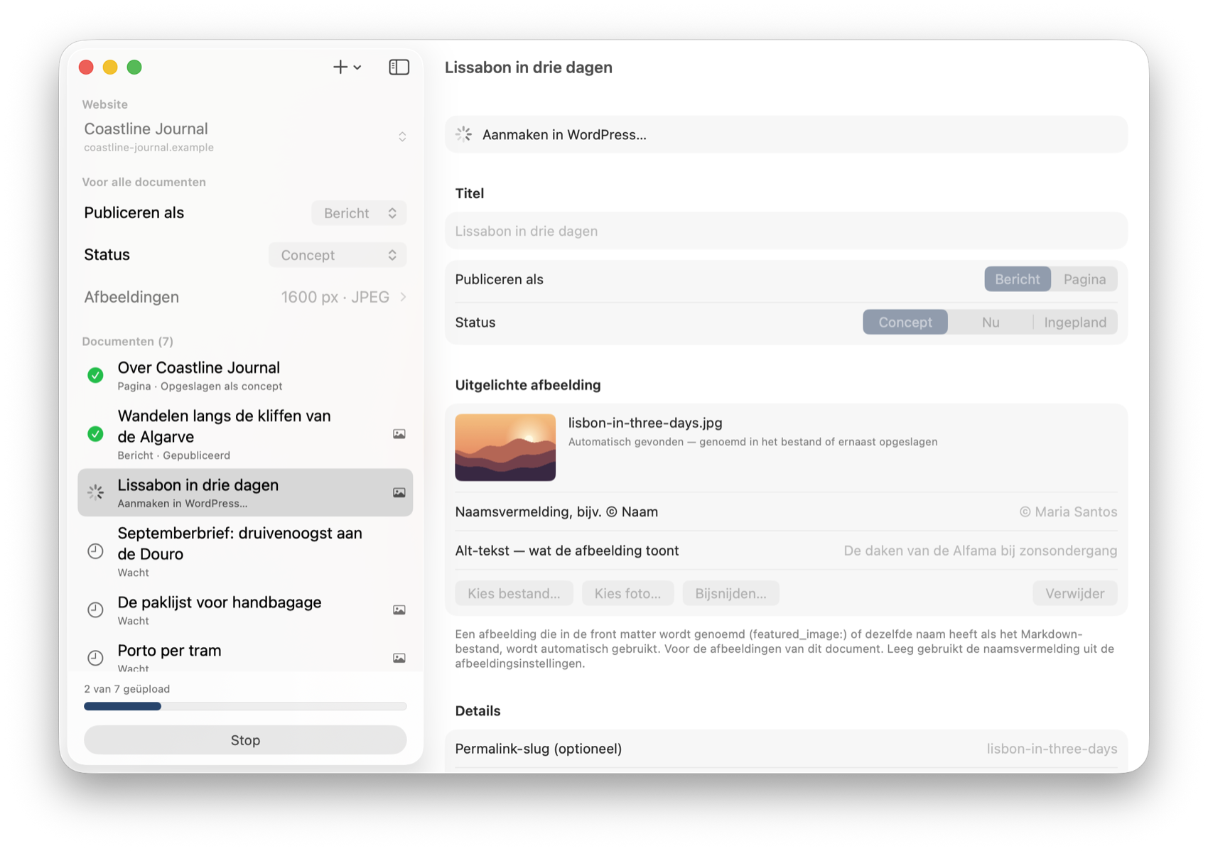 Een upload bezig: drie van zeven documenten klaar, één wordt in WordPress aangemaakt, de rest wacht.